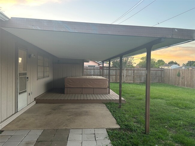 Building Photo - 12310 Jaguar Dr