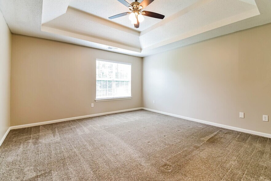 Building Photo - 10635 Misty Meadows Dr