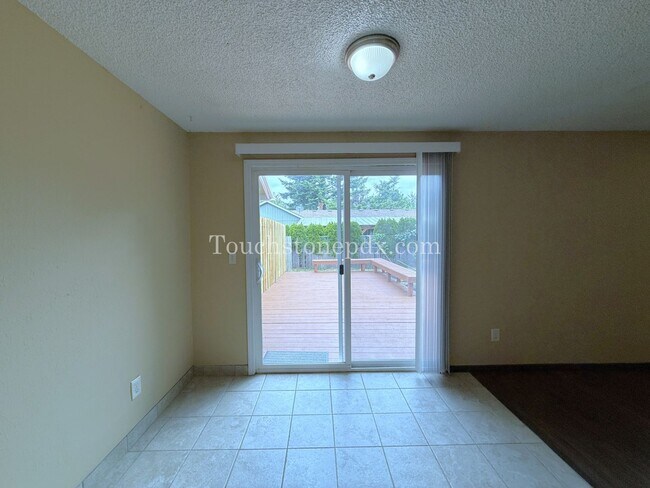 Building Photo - 2024-DIVIS