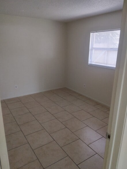 Building Photo - 4507 67th St W