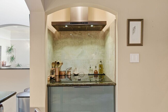 Building Photo - Fully Furnished 2BR + Media Room • 2BA Single-Family Home Near McLaren Park