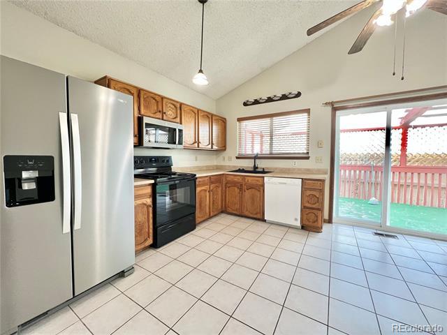 Building Photo - 9393 W Wagon Trail Cir