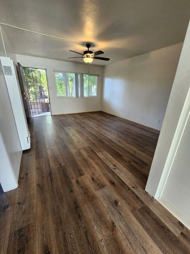 Building Photo - 1 Month FREE!! Gated Community - Spacious 2 bdrm unit in La Mesa