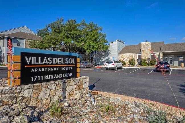 Building Photo - Villas del Sol