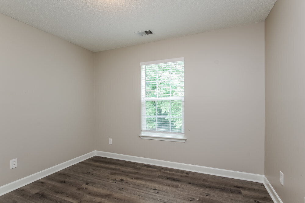 Building Photo - 1833 Cagney St