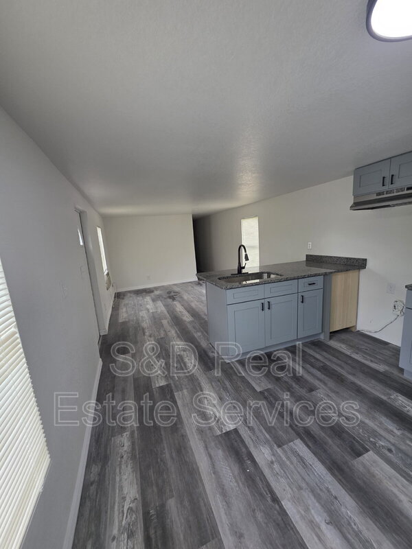 Building Photo - 111 8th St E