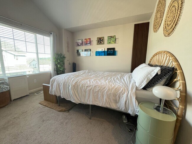 Building Photo - Your Modern Retreat with Open Living Space...