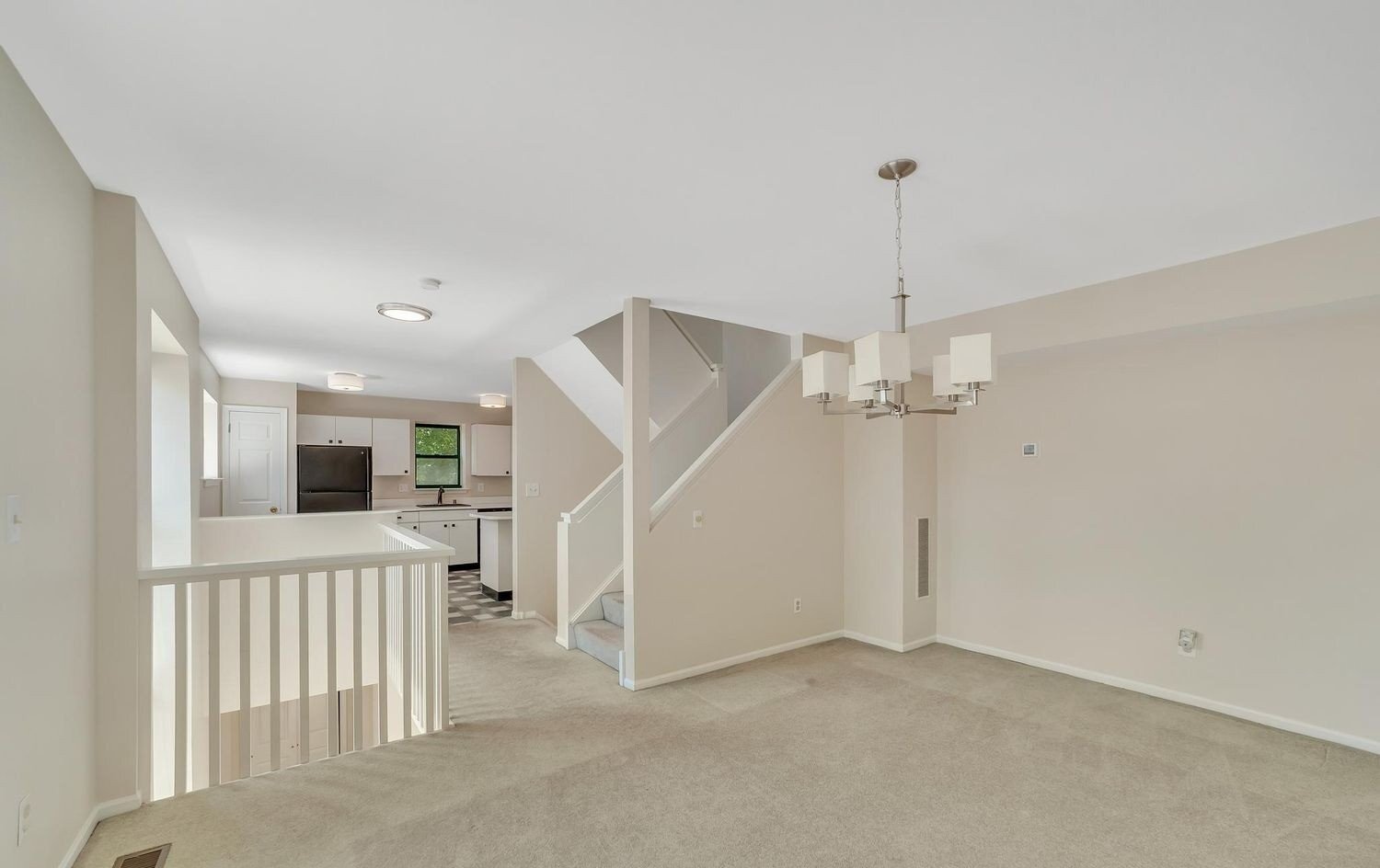 Building Photo - 116 Paladin Dr