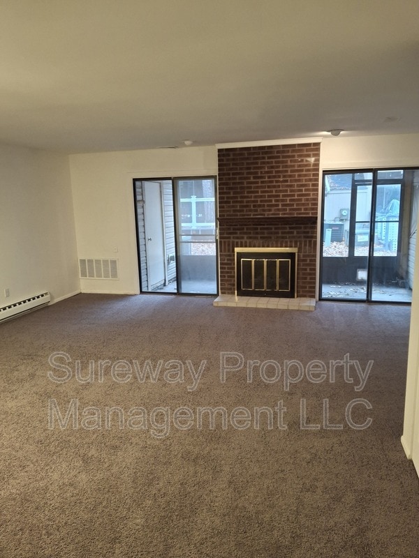 Building Photo - 1005 Bromley Estate