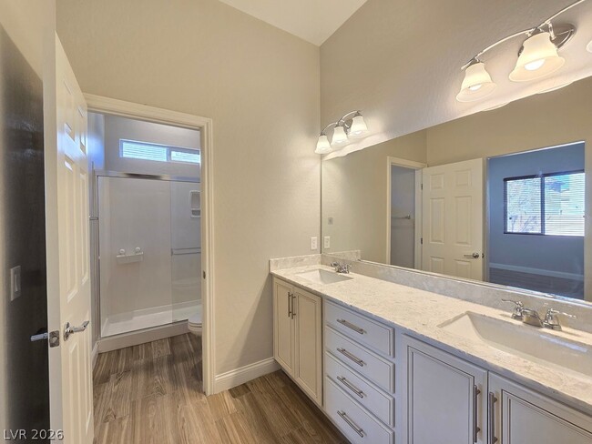 Building Photo - 8090 Ancient Oaks Ave