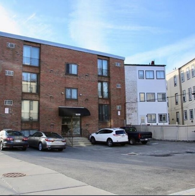 Building Photo - 1030 Bennington St