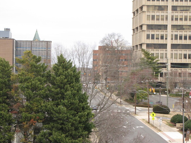 Building Photo - 600-23 S Duke Street, Durham NC 27701