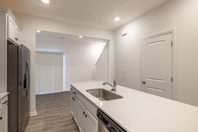 Building Photo - Two bedroom 2 1/2 a townhome, Near McAdenv...