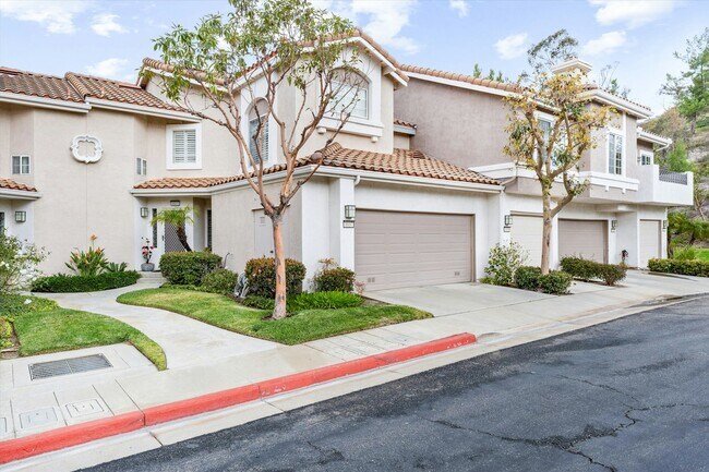 Building Photo - 1037 S Daybreak Ct