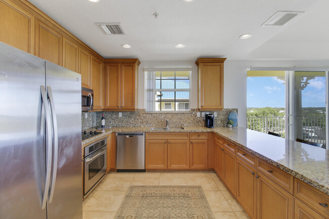Building Photo - 800 Juno Ocean Walk