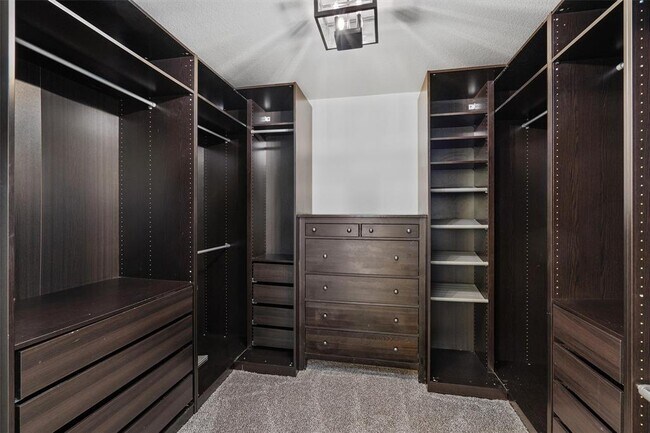 Building Photo - 13913 Sherri Berry Wy