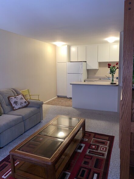 Livingroom - 6386 Rancho Mission Rd. #308