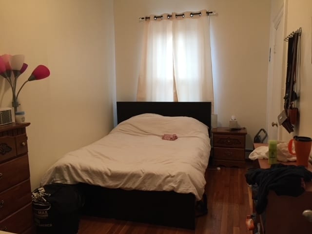 Building Photo - 25 Newton St