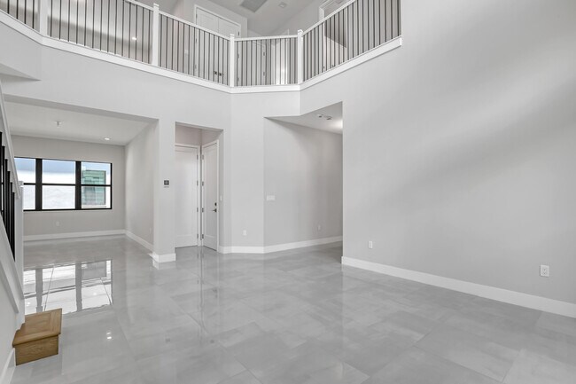 Building Photo - 13025 Feathering Wy