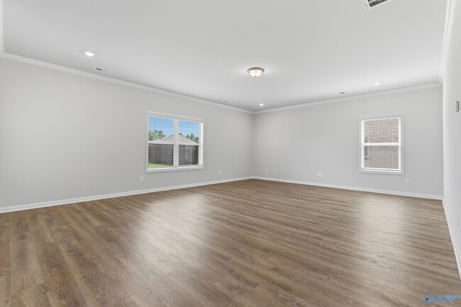 Building Photo - 212 Paladin St