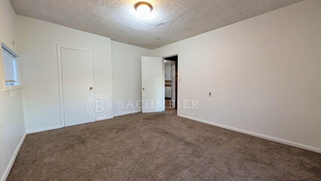 Building Photo - Charming 3-Bedroom Home with Spacious Backyard & Office