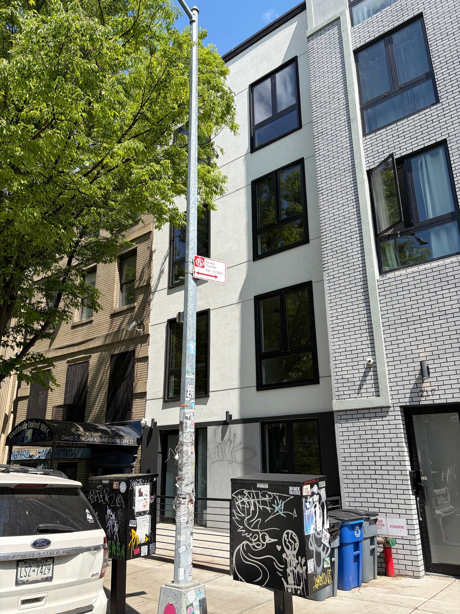 Building Photo - 215 S 4th St