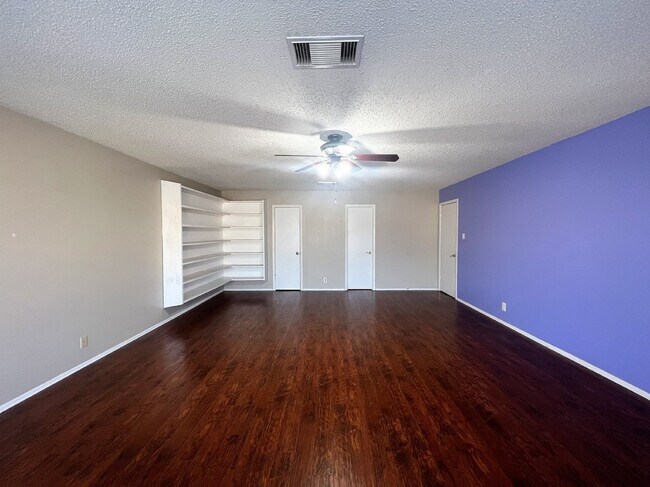 Building Photo - 7543 Prairie Lace