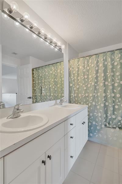 Building Photo - 2724 Treasure Cove Cir