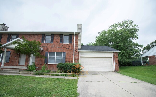 Primary Photo - Large 3 BR Condo/Townhome in Outskirts of ...