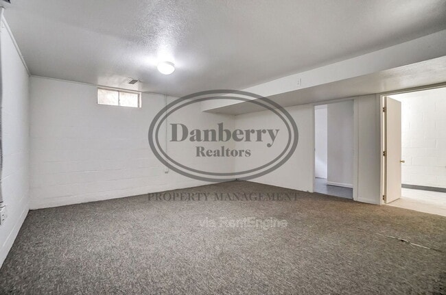 Building Photo - 1115 Secor Rd