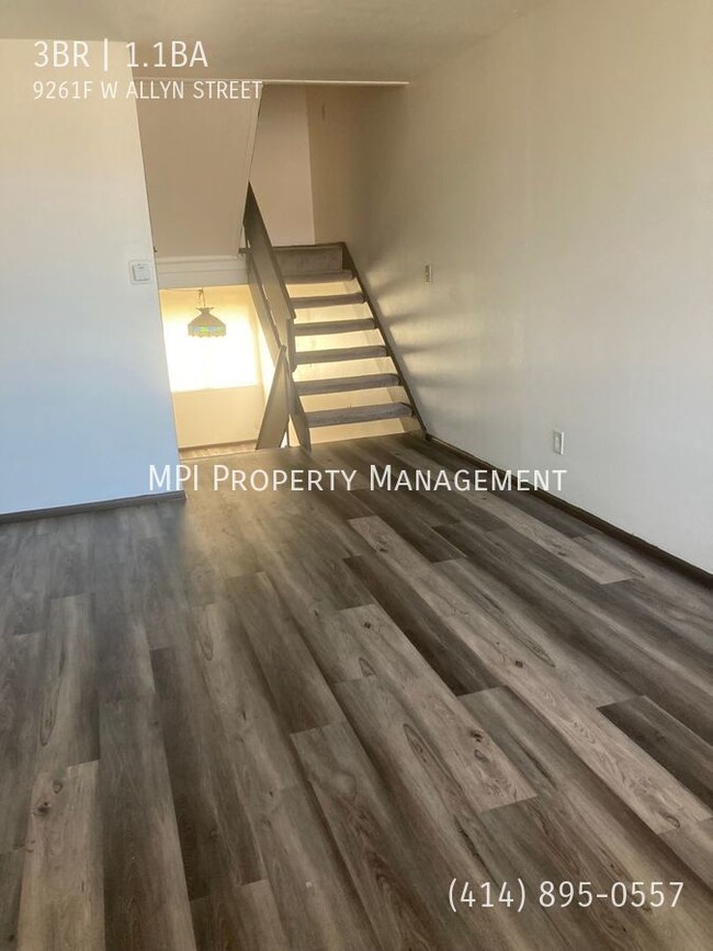 Building Photo - 9261F W Allyn St
