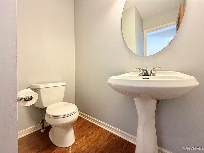 Building Photo - 175 Crown Royal Dr