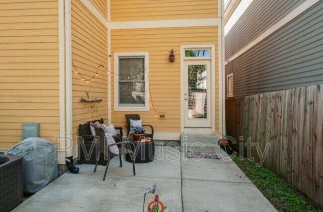 Building Photo - 1329A Meridian St