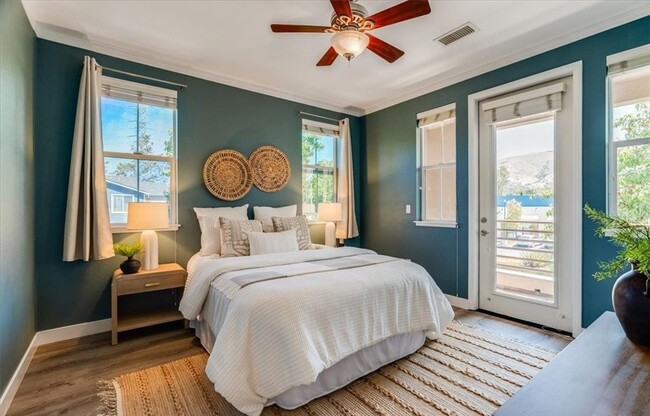 Building Photo - APARTMENT