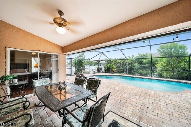 Building Photo - 3505 Surfside Blvd