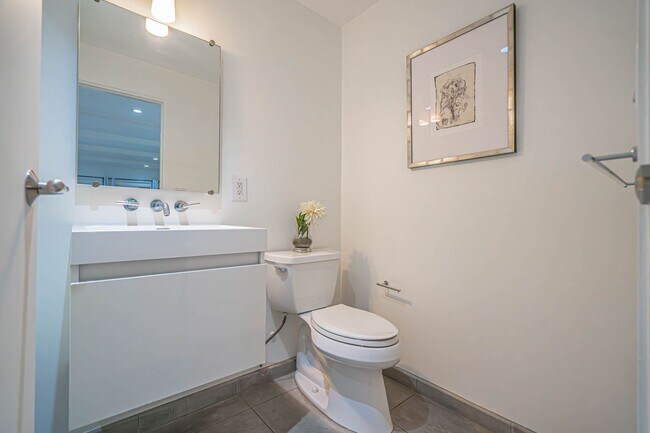 Building Photo - COMING SOON! 3 Bedroom Home for Rent in West Hollywood!