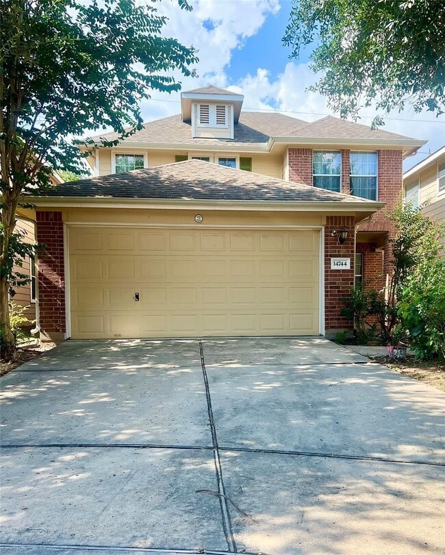 Building Photo - 14744 Branchwest Dr