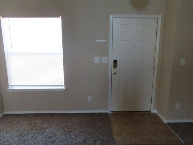 Building Photo - 14246 Gil Reyes Dr