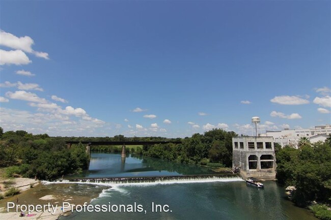 Building Photo - 935 Langesmill Branch