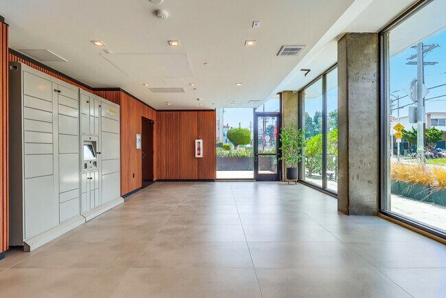 Building Photo - Brand New Loft in Prime Koreatown with DTLA Skyline Views Available! Must See! Call Today