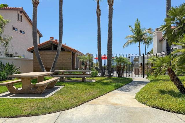 Building Photo - 6805 Briarwood Dr