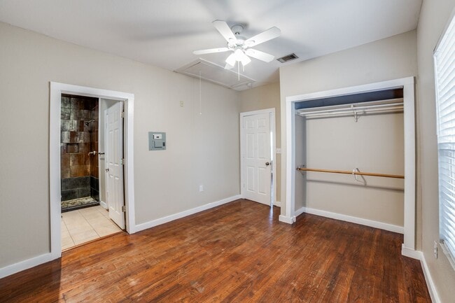 Building Photo - TOBIN HILL COTTAGE