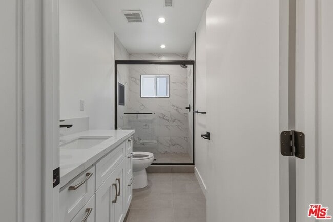 Building Photo - 14165 Erwin St