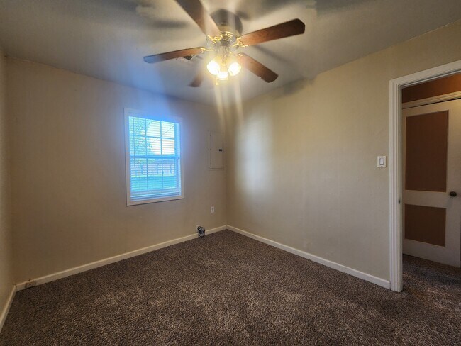 Building Photo - 2506 SW Cornell Ave