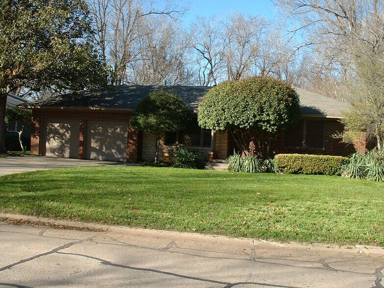 Primary Photo - 1209 Windsor Way