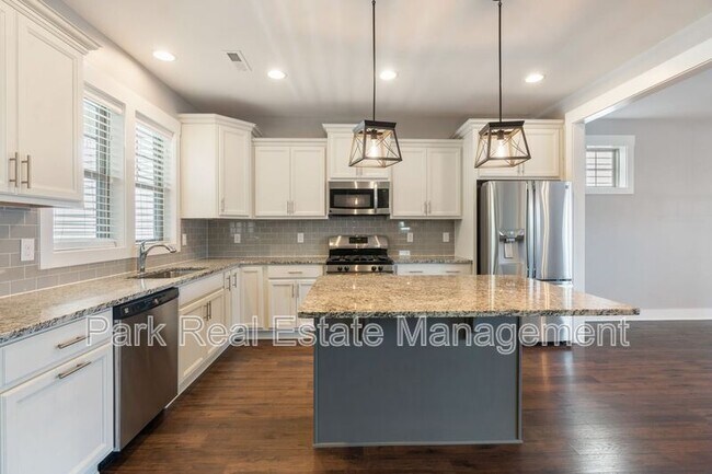 Building Photo - 23 Quarter Gate Trce