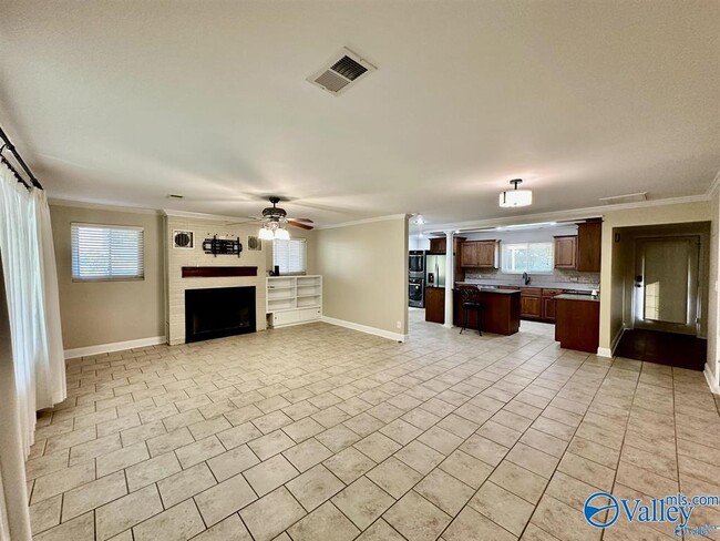 Building Photo - 8613 Camille Dr SE