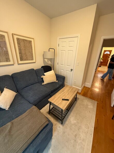 58 Medford St., #1, Somerville - 58 Medford St