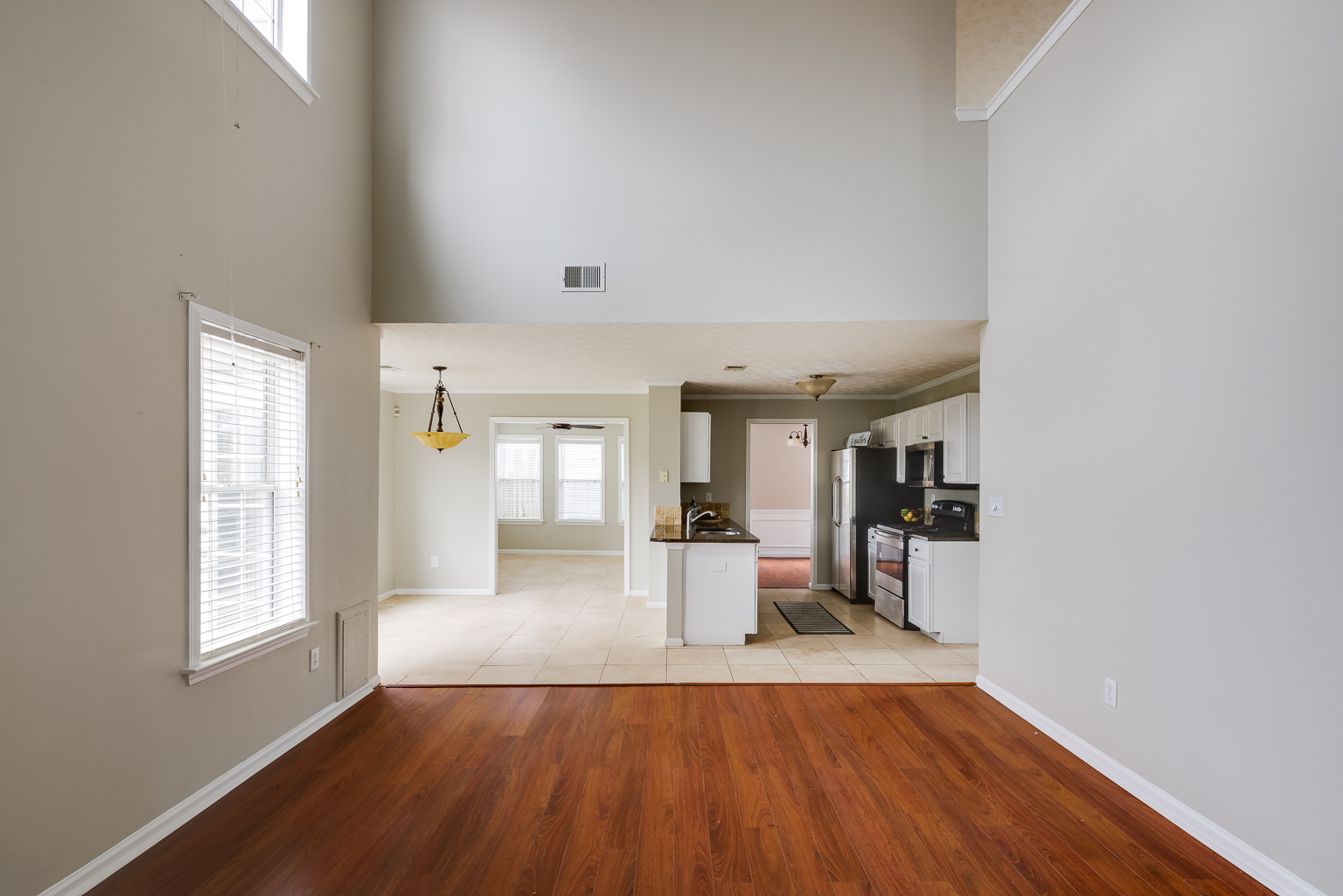 Building Photo - 13005 Crabapple Lake Dr