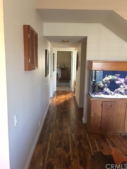 Building Photo - 305 Coral Reef Dr